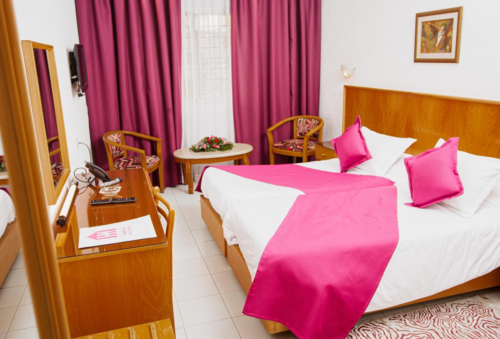 Hotel Le National